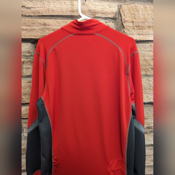 The North Face 1/2 Zip Sweater - Picture 4 of 9